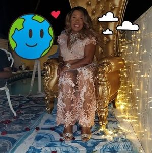 Meet your Posher, Rolande